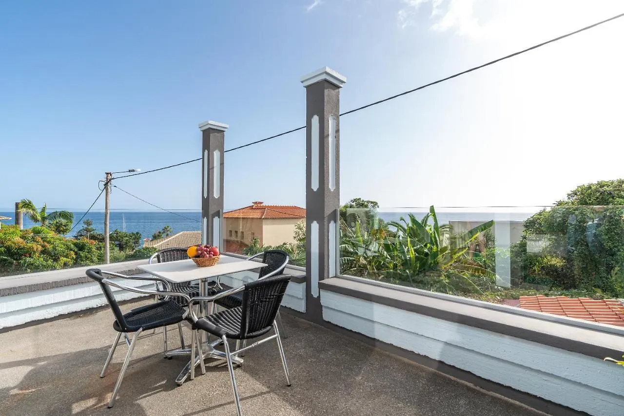 Tar Mar Place Bed & Breakfast Calheta